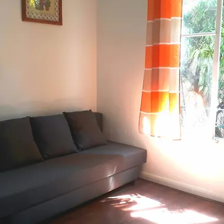 Les Palmiers Niceairport, Beach200m, 2bedrooms, Wifi Optic דירה ניס