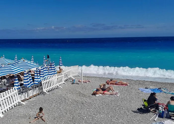 Apartamento Les Palmiers Niceairport, Beach200m, 2bedrooms, Wifi Optic Niza