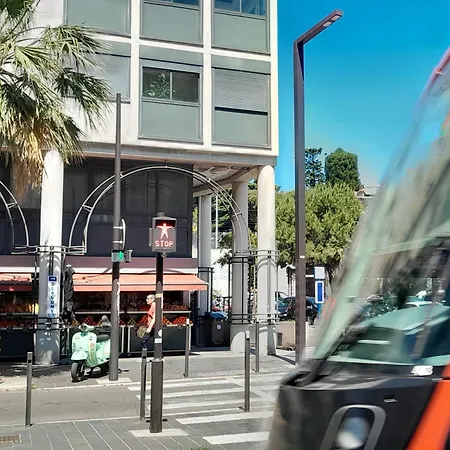 아파트 Les Palmiers Niceairport, Beach200m, 2bedrooms, Wifi Optic